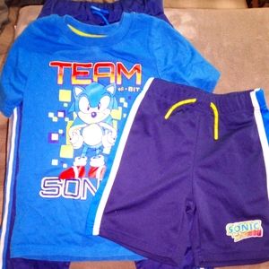 Sonic 3 piece size 6 outfit. Short set